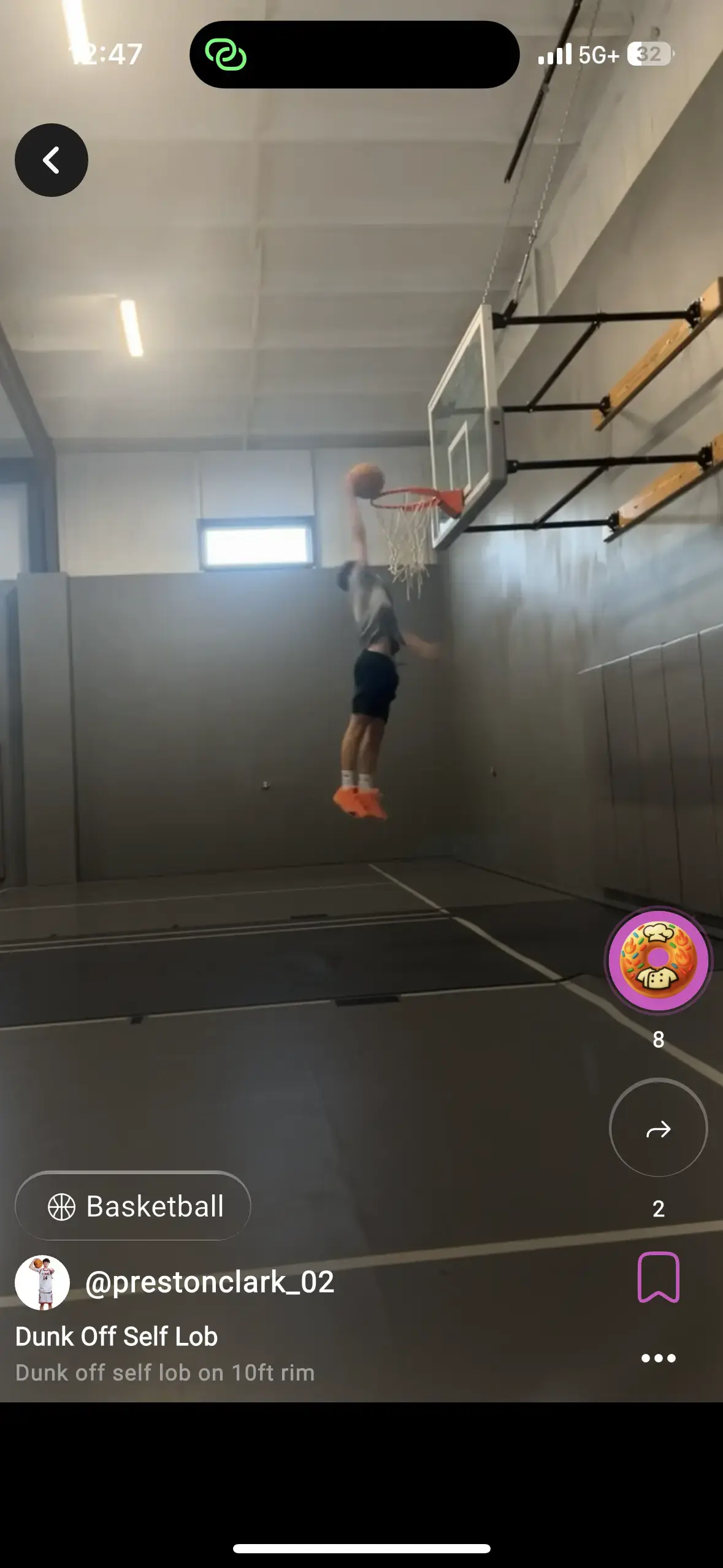 Glaze video feed showcasing a basketball highlight.